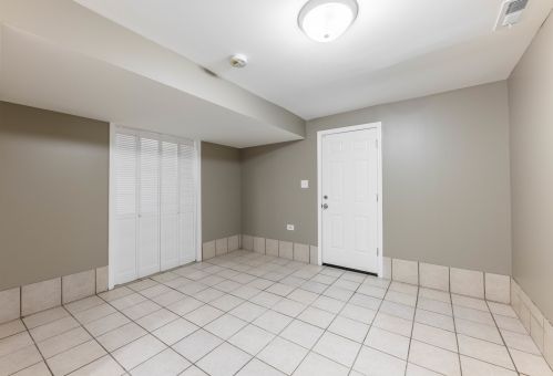 2941 Harrison St, Chicago IL 60612-3334 exterior