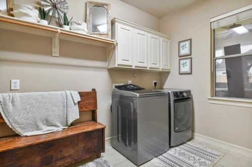 18335 Enchanted Rock Trl, Humble TX 77346-3410 exterior