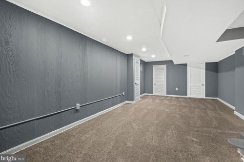 11008 Wheeler Dr, Silver Spring MD 20901-4426 exterior