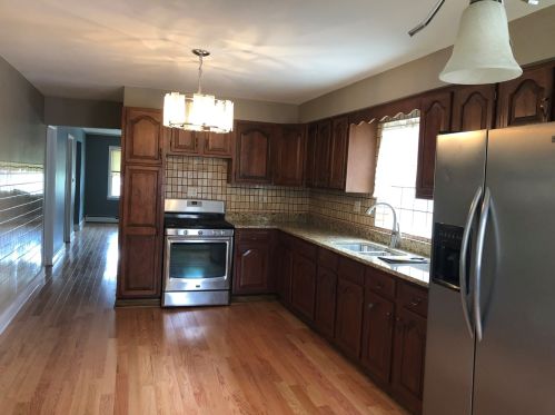 7520 Addison St, Chicago IL 60634-3335 exterior