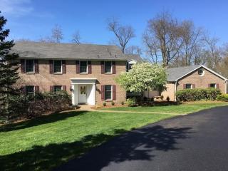 101 Shadow Ridge Dr, Pittsburgh, PA 15238-2123