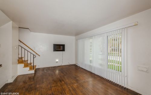 64 140th St, Chicago, IL 60827-2241