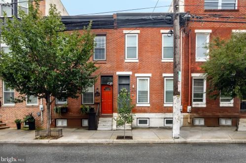 2228 Ellsworth St, Philadelphia PA  19146-2812 exterior