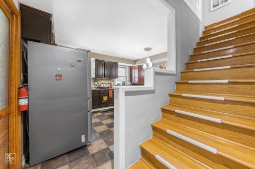 5245 Tripp Ave, Chicago IL 60632-4606 exterior