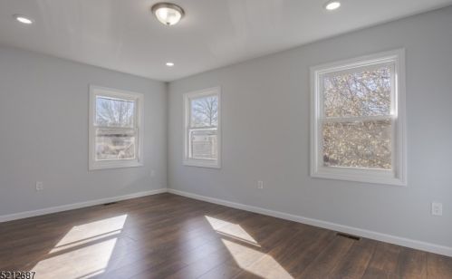 1768 Winfield St, Rahway NJ 07065-3541 exterior