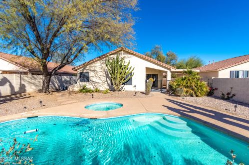 8483 Cantora Way, Tucson AZ 85743-5005 exterior