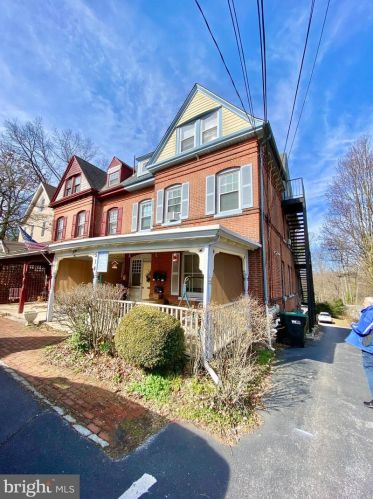 514 Orange St, Media PA 19063-2834 exterior
