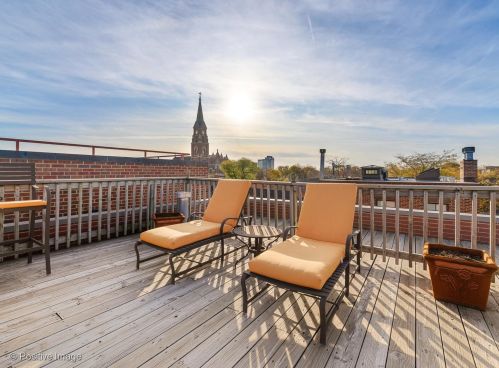 1738 Sedgwick St, Chicago IL 60614-4619 exterior