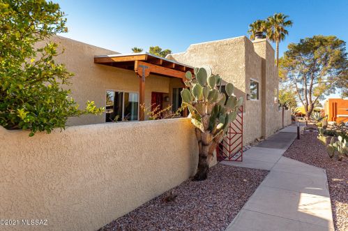 6255 Camino Pimeria Alta, Tucson, AZ 85718-3608