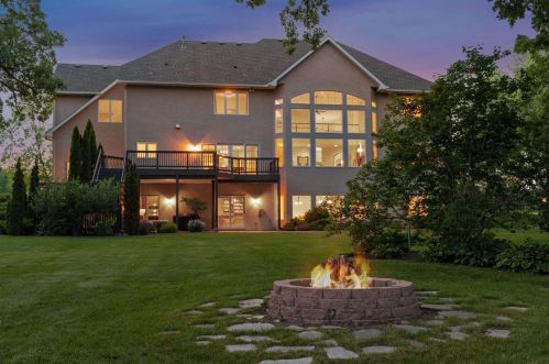 6585 Hillstrom Rd, Maple Plain MN 55359-8748 exterior