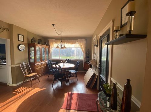 225 Jefferson St, Lowell MI 49331-1120 exterior