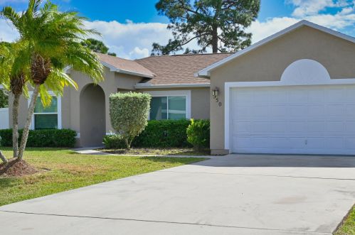 350 Guava Ter, Fort Pierce, FL 34983-3153