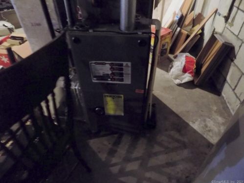 66 Oldefield Farms, Enfield CT 06082-4565 exterior