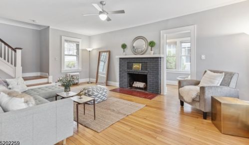 6 College Ave, Montclair, NJ 07043-1604