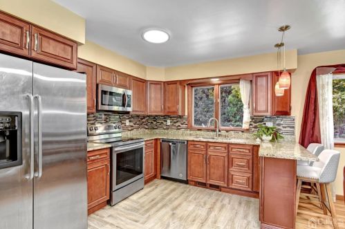 2 Colonial Dr, Old Bridge NJ 08857-2405 exterior