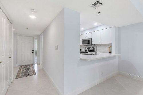 6420 Boca Del Mar Dr, Boca Raton FL  33433-5707 exterior