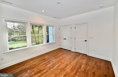 694 Prospect Ave, Princeton NJ 08540-4037 exterior