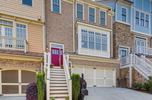 1650 Gilstrap Ln, Atlanta, GA 30318-2786