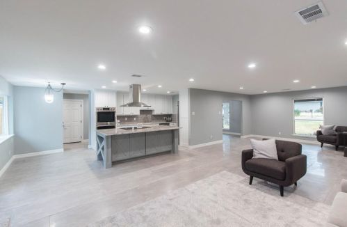 4156 Echo Glen Dr, Dallas TX  75244-7323 exterior