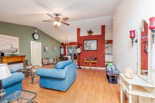 1991 Gemini Ln, Fort Pierce FL  34984-4447 exterior