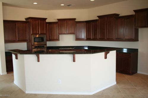 22705 38th Way, Phoenix AZ  85050-7341 exterior