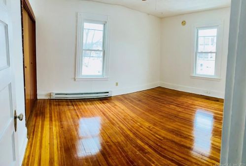 44 Wilcox St, New Britain CT 06051-1209 exterior