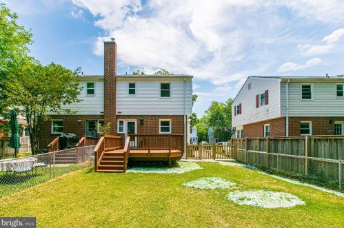 6934 Westhampton Dr, Alexandria VA 22307-1528 exterior