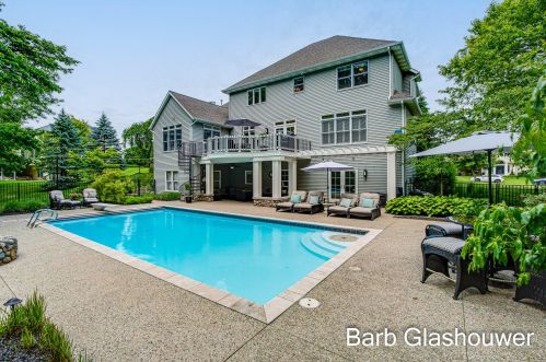 4424 Whitewood Farms Dr, Grand Rapids, MI 49525-3487