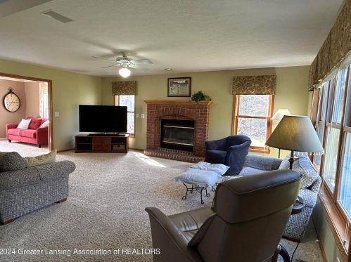 4406 Carmine Ct, Dewitt MI 48820-9183 exterior