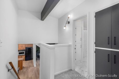 2246 Holliday Dr, Wyoming MI  49519-4238 exterior