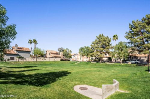 4523 Bluefield Ave, Phoenix AZ 85032-1420 exterior