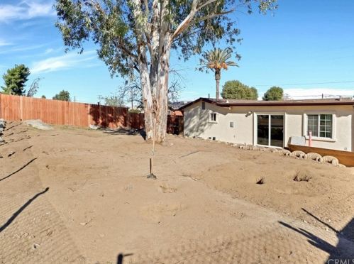 24 A St, Perris CA 92570-1962 exterior