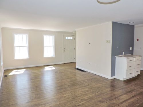 37 Curtisville Rd, Concord NH 03301-5906 exterior