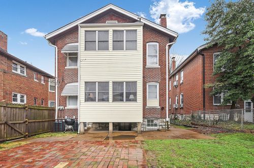 3654 Dover St, Saint Louis MO 63116 exterior