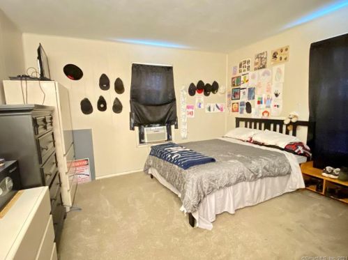 154 Fairview St, New Britain CT 06051-2706 exterior