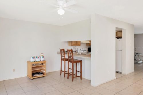 5150 Sunridge Palms Dr, Tampa FL 33617-1427 exterior