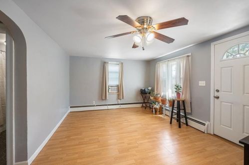 268 Morin St, Woonsocket RI  02895-2333 exterior