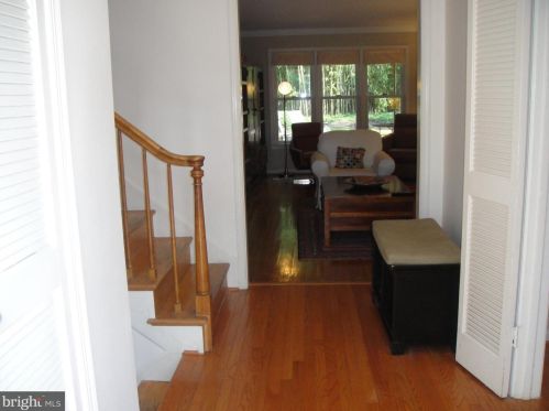 11605 Bunnell Ct, Rockville MD  20854-3603 exterior