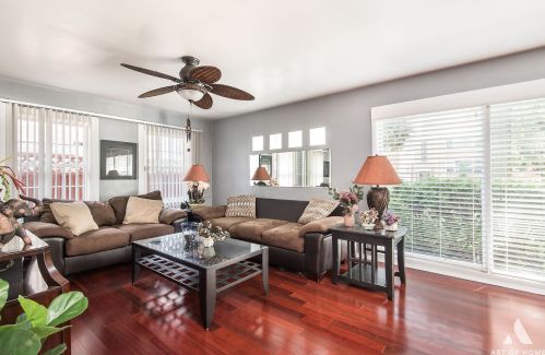 6024 Artesian Ave, Chicago IL 60659-4101 exterior