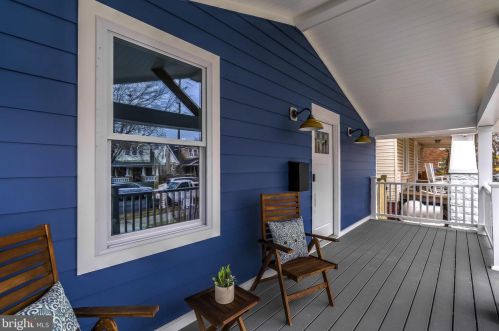 2718 17th St, Washington DC 20003-3123 exterior