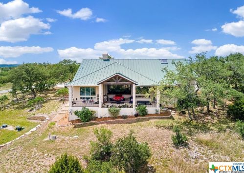 1009 Bluewater Pl, Spring Branch TX 78070-5485 exterior