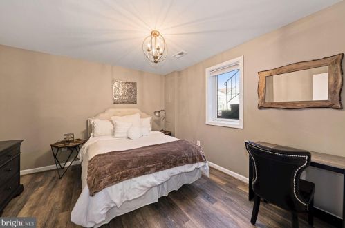 10205 Arizona Cir, Bethesda MD 20817-1227 exterior