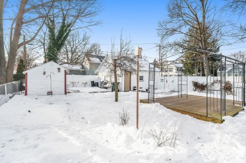 1921 Miner Ave, Meskegon MI 49441-1549 exterior