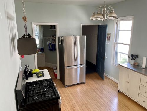 2627 Murray Ave, Milwaukee WI 53211-3624 exterior