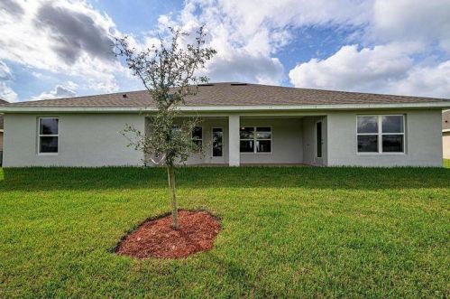 5957 Baylor Ave, Fort Pierce FL 34986-3635 exterior