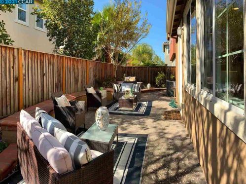 1180 Trailside Cir, Concord CA 94518-2185 exterior