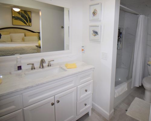 890 Walters Ter, Fort Pierce FL  34983-3987 exterior