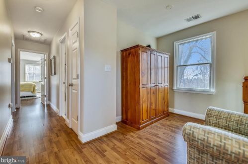 721 Brent Rd, Rockville MD 20854-1782 exterior