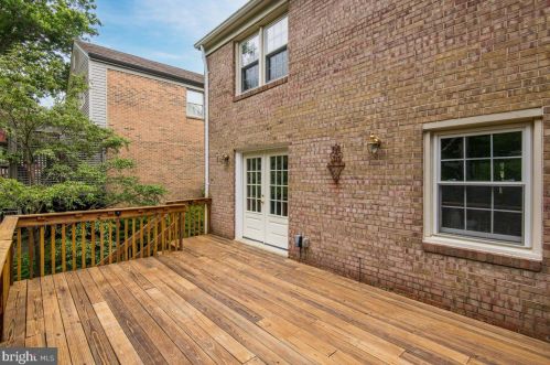 1111 Fallsmead Way, Rockville MD 20854-5549 exterior