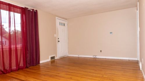 35 Anne St, Springfield MA 01104-2236 exterior